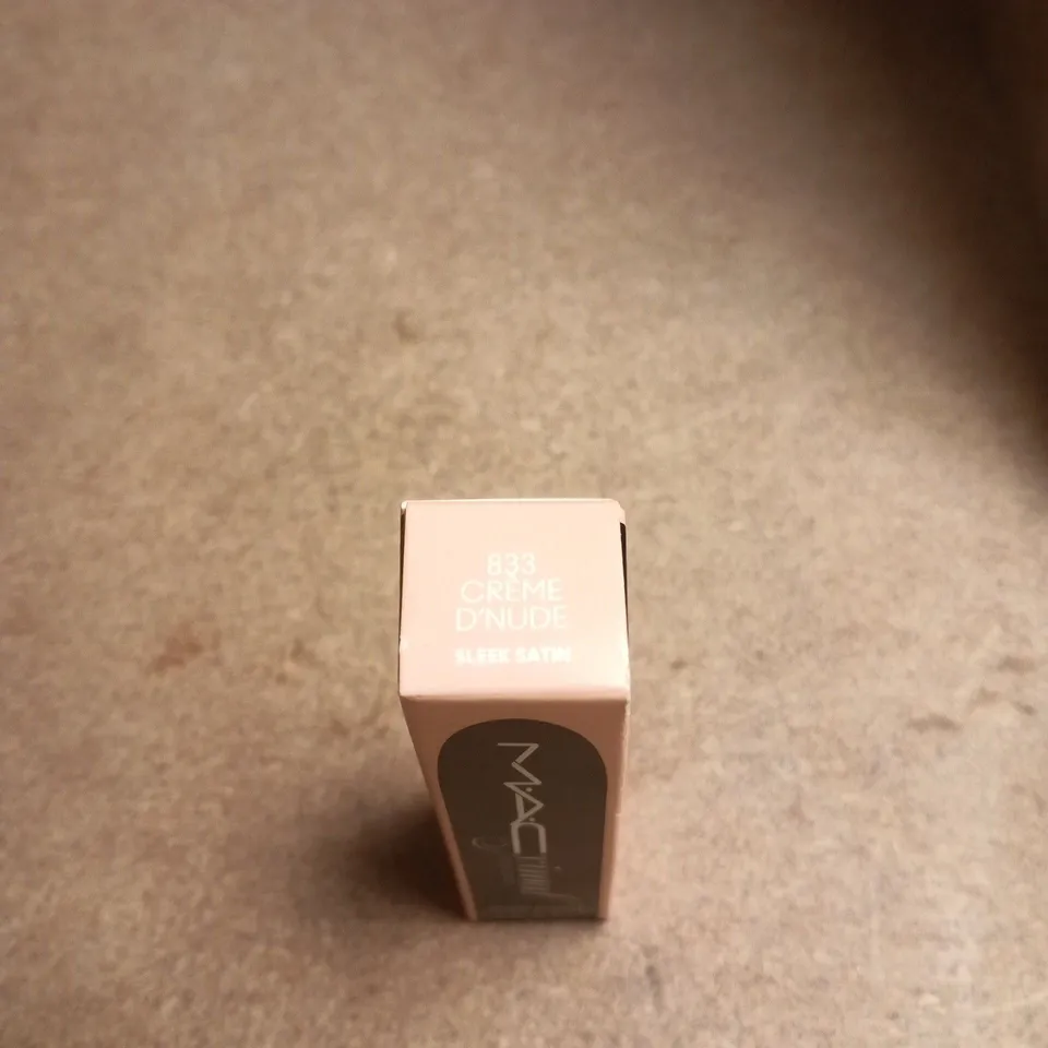 MAC CREME D NUDE LIPSTICK – SLEEK SATIN (SHADE 833)