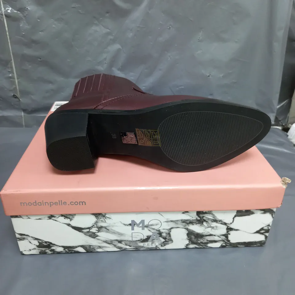 MODA IN PELLE ANNIEE BURGUNDY ANKLE BOOTS SIZE 5