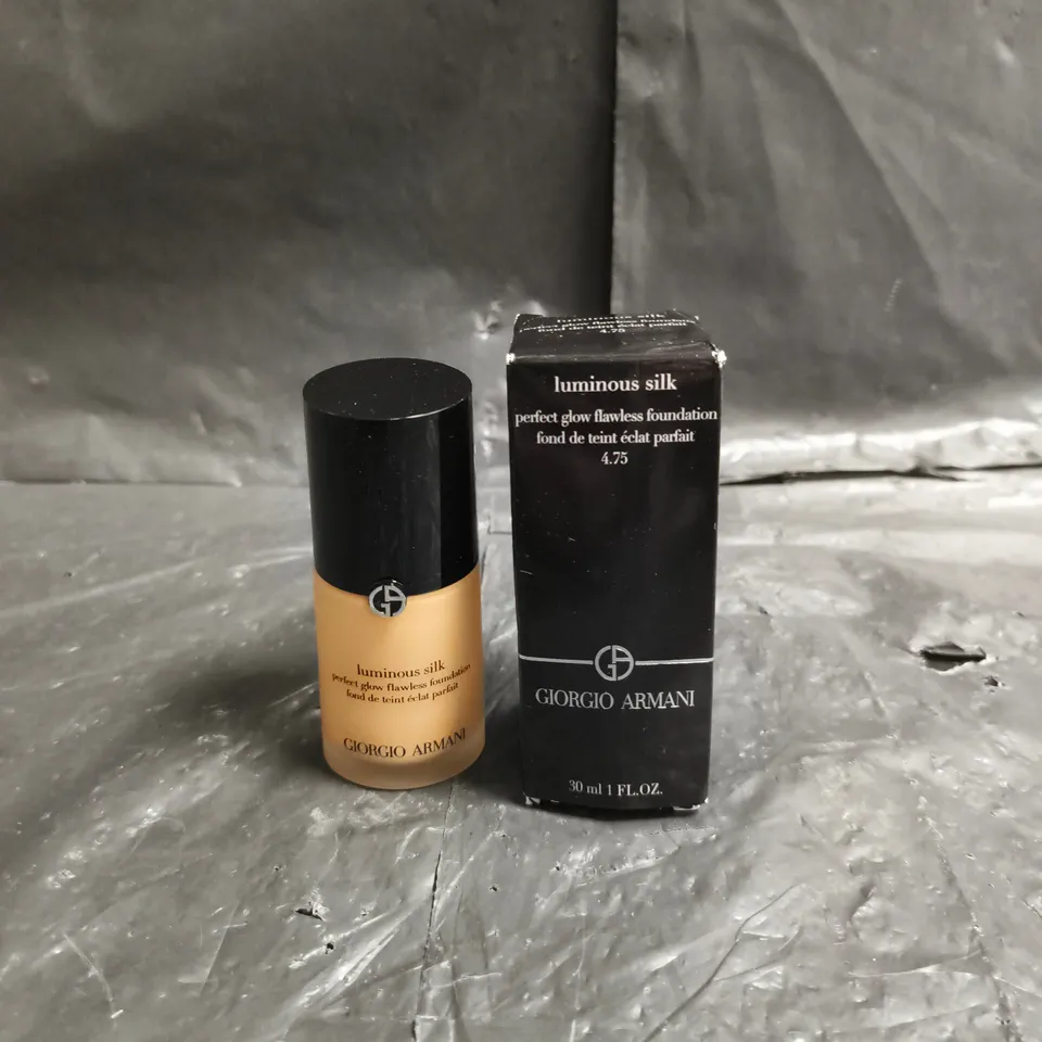 GIORGIO ARMANI LUMINOUS SILK FOUNDATION IN 4.75 – 30 ML