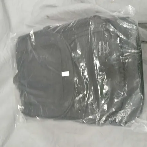 BLACK BACKPACK/BAG IN SEALED PLASTIC WRAP 