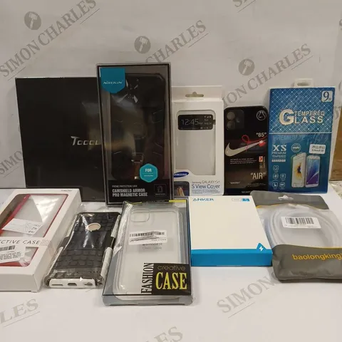 LOT TO CONTAIN APPROX 30 X ASSORTED PHONE ACCESSORIES, INCLUDES PHONE CHARGERS, POWER BANKS, PHONE CASES ETC