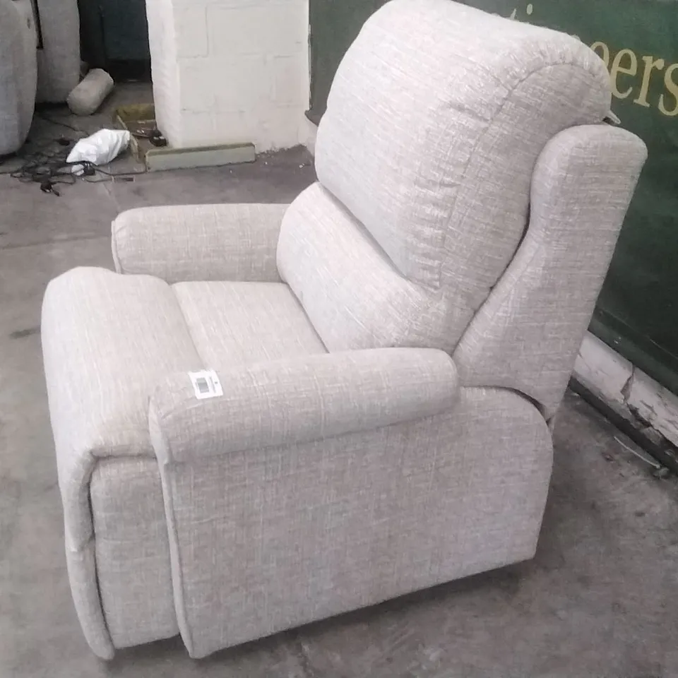 QUALITY G-PLAN BRITISH MADE HARDWOOD FRAMED NEWMARKETLOOM CLAY FABRIC ARMCHAIR
