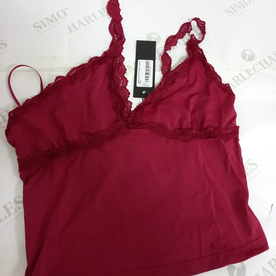 MOTEL CAROLINA TOP IN DARK HERRY - SMALL