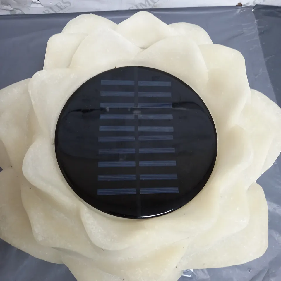 BOXED MY GARDEN STORIES LARGE LED LOTUS LIGHT