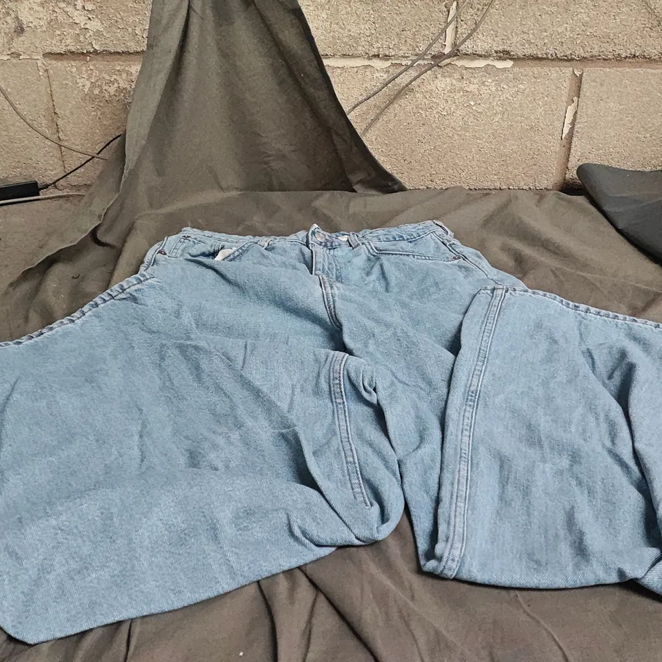 WEEKDAY ACE HIGH WIDE JEANS – UK 12 (W30 L32)