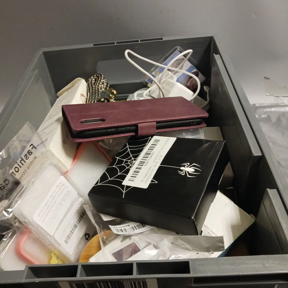 LARGE QUANTITY OF ASSORTED ELECTRICAL PRODUCTS AND ACCESSORIES TO INCLUDE; , PLUGS AND CABLES , PHONE CASES 
