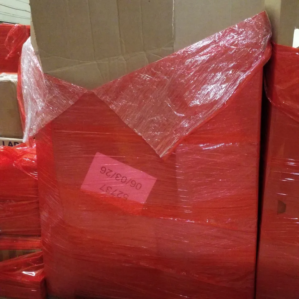 PALLET CONTAINING ASSORTED PRODUCTS INCLUDING CAR SEAT, SENSORY SPINNING CHAIR, CLOTHES AIRER & VANITY MIRROR