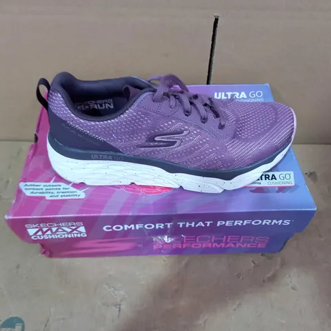 BOXED PAIR OF SKECHERS - SIZE 5.5