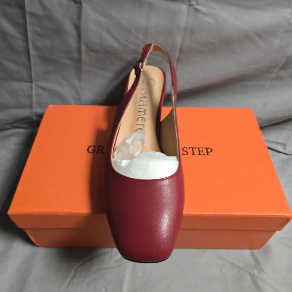 BOXED PAIR OF GRACE EVERY STEP SMALL WEDGE SHOE - UK SIZE 38