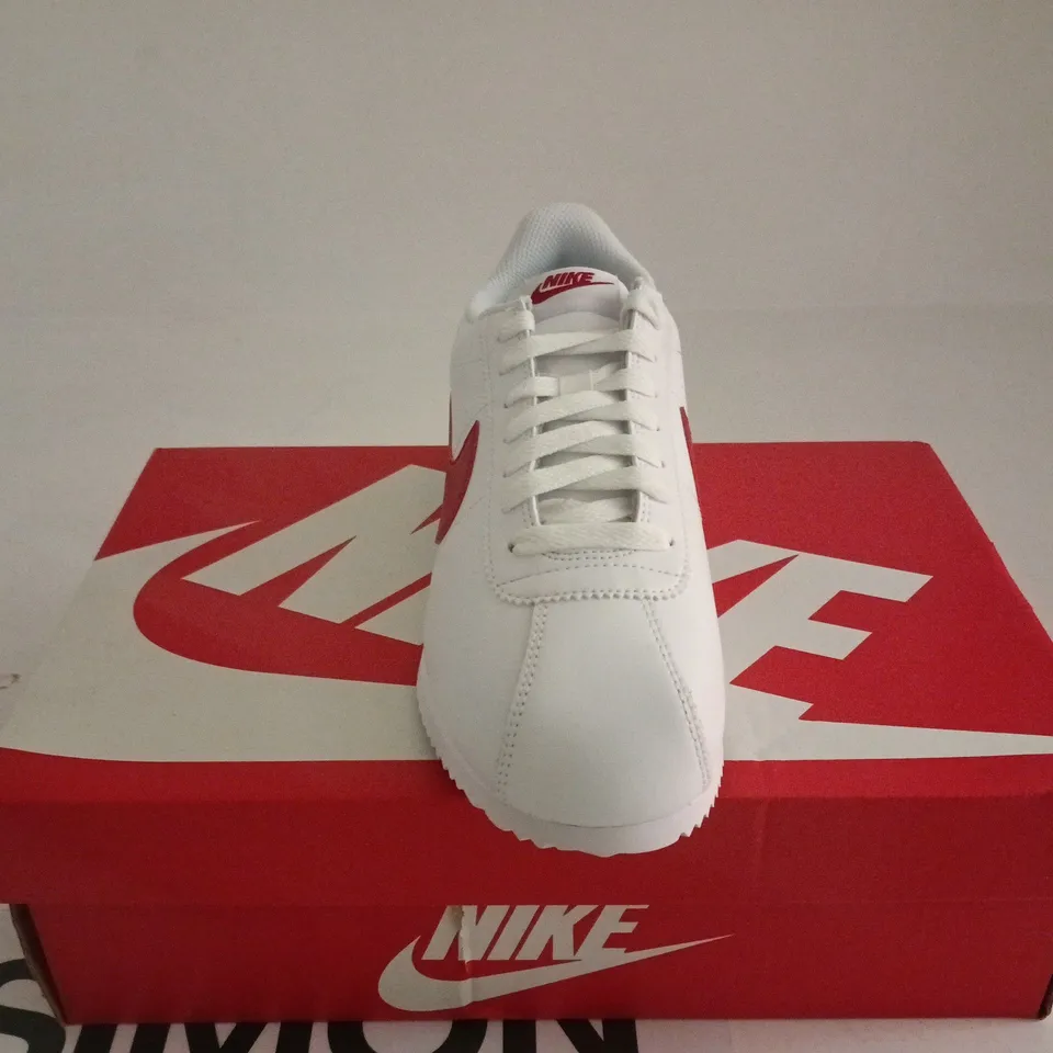 NIKE CORTEZ WHITE/RED/BLUE UK 6 BOXED