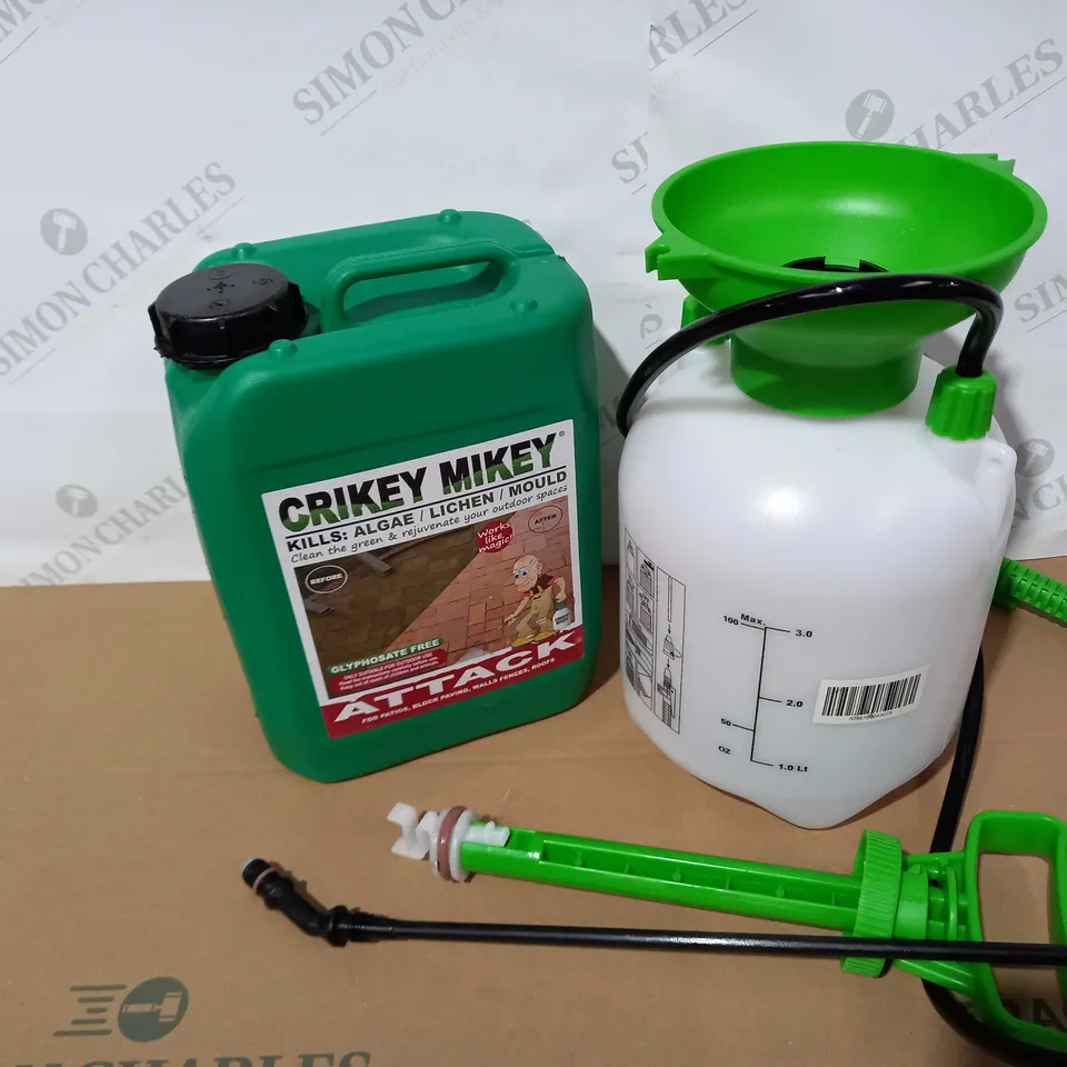CRIKEY MIKEY PRESSURE SPRAYER BOTTLE