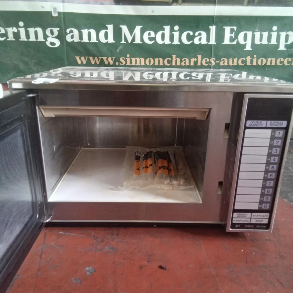 SHARP 1900W R24AT MICROWAVE 