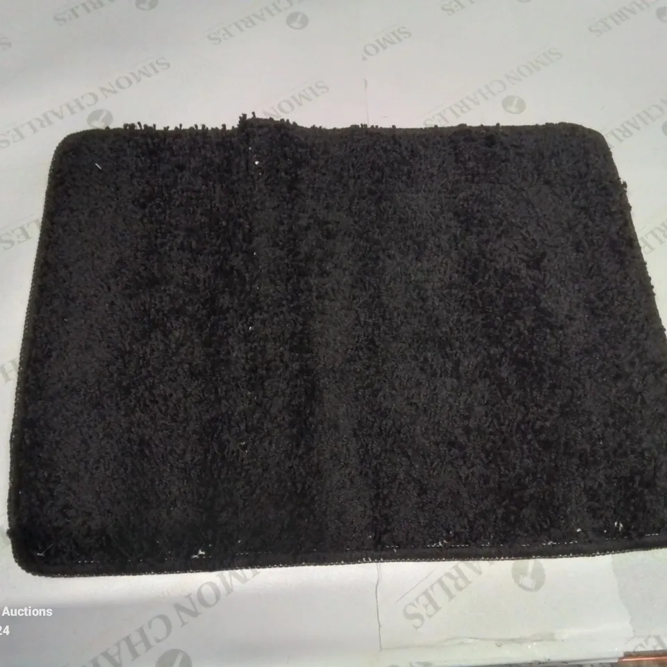 BRAND NEW PACO HOME 505 BLACK 50X80 BATH MAT