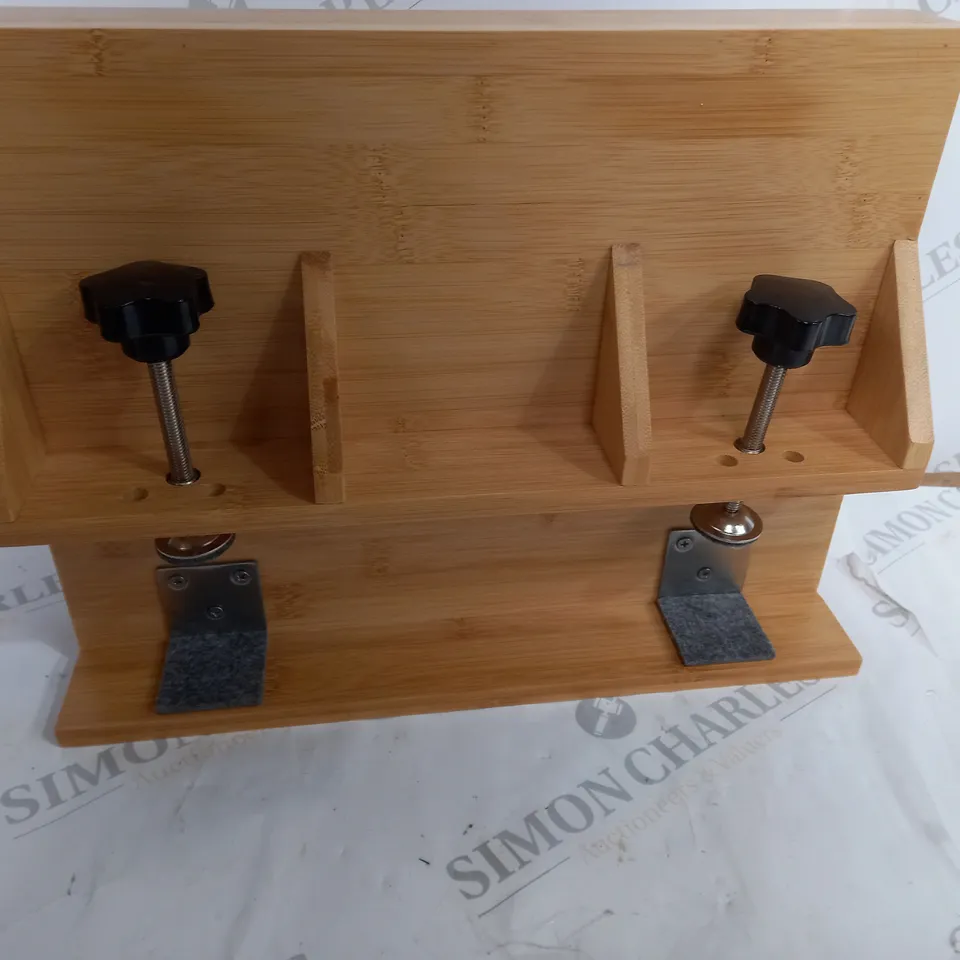 WOODEN TRAY MOUNT 