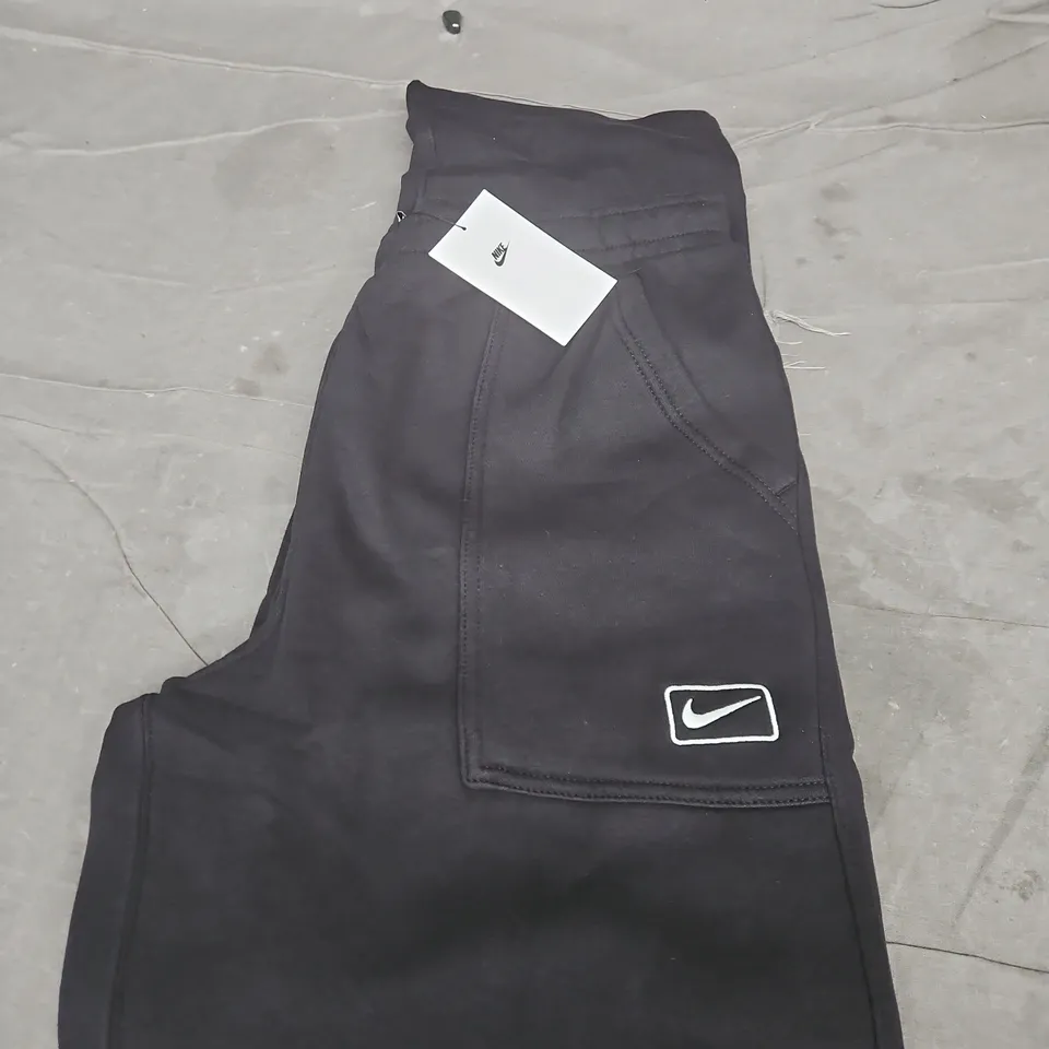 NIKE BLACK JOGGERS WITH SWOOSH PATCH – MEN'S - SIZE M