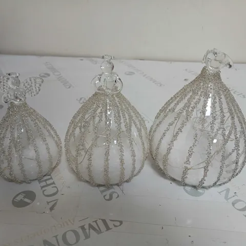 BOXED JULIEN MACDONALD SET 3 PRELIT GLASS ANGELS 