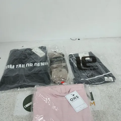 BOX OF APPROXIMATELY 20 ASSORTED ITEMS INCLUDING ONLINE HOME STORE BRUSHED RIB MAXI CARDIGAN, EAST LOWER MEN'S OKTOBERFEST/BAVARIAN BOXER SHORTS AND GOLDTOE SOCKS