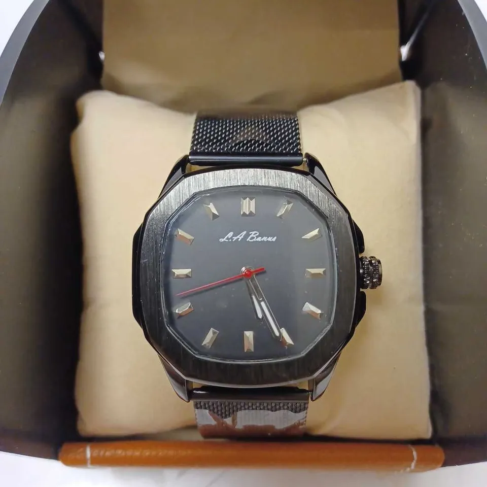 LA BANUS OCTAGONAL BLACK DIAL MESH STRAP WRISTWATCH