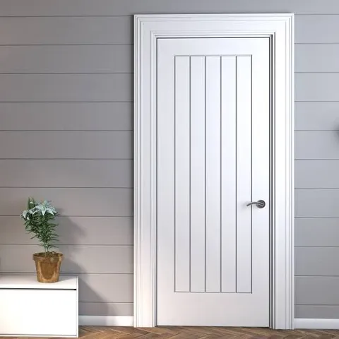 BOXED WHITE SUFFOLK PREFINISHED INTERNAL DOOR 686×1981×35MM