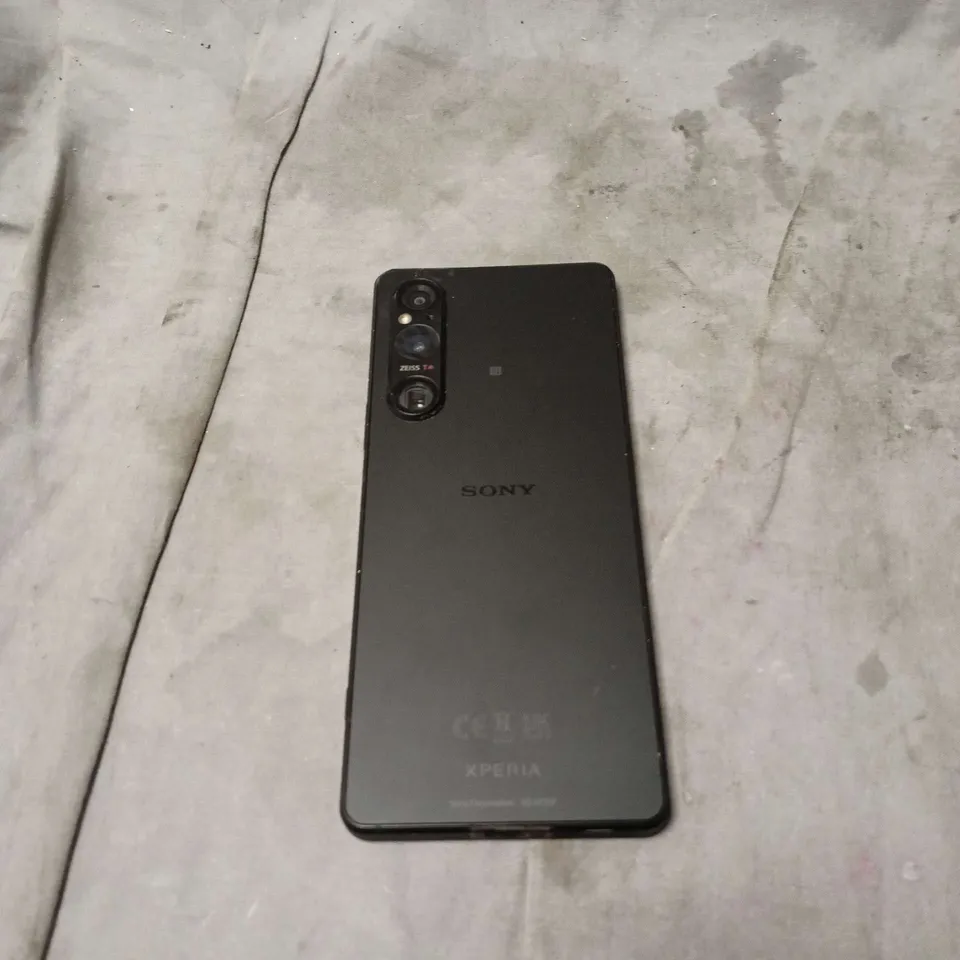SONY XPERIA 256GB X1 PHONE