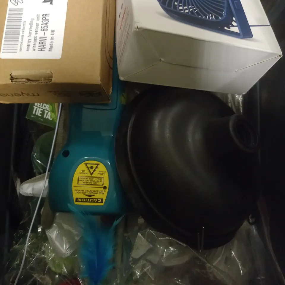 BOX OF APPROX 15 ASSORTED ITEMS TO INCLUDE -martindale electric voltage indicator - OLIVERS KITCHEN GARLIC CRUSHER - NORDICID BARCODE SCANNER ECT
