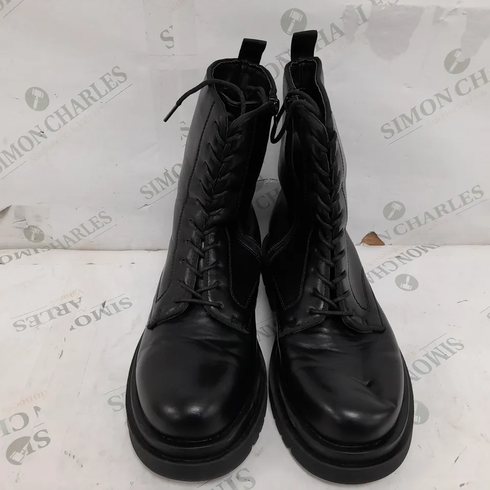 PAIR OF TRUFFLE LACE UP BOOTS IN BLACK - SIZE 8