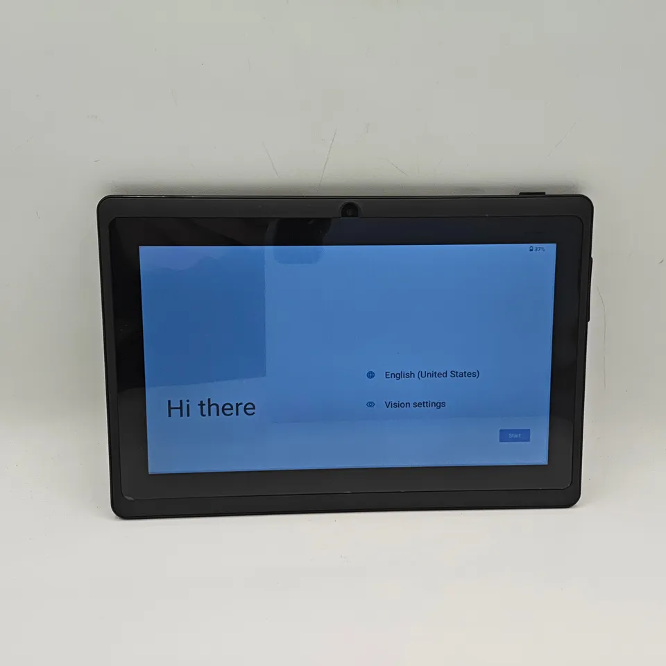UNBOXED ATMPC 32GB TABLET IN BLACK WITH PINK CASE