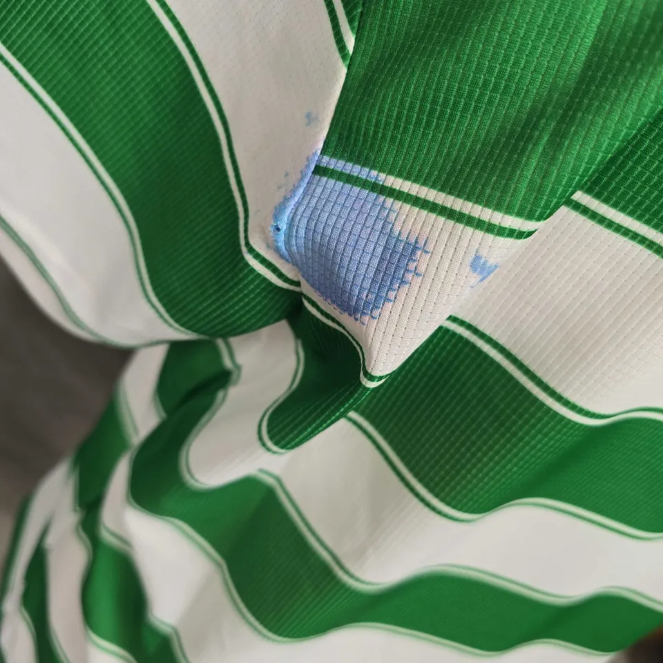 ADIDAS CELTIC FOOTBALL CLUB JERSEY IN GREEN/WHITE SIZE S