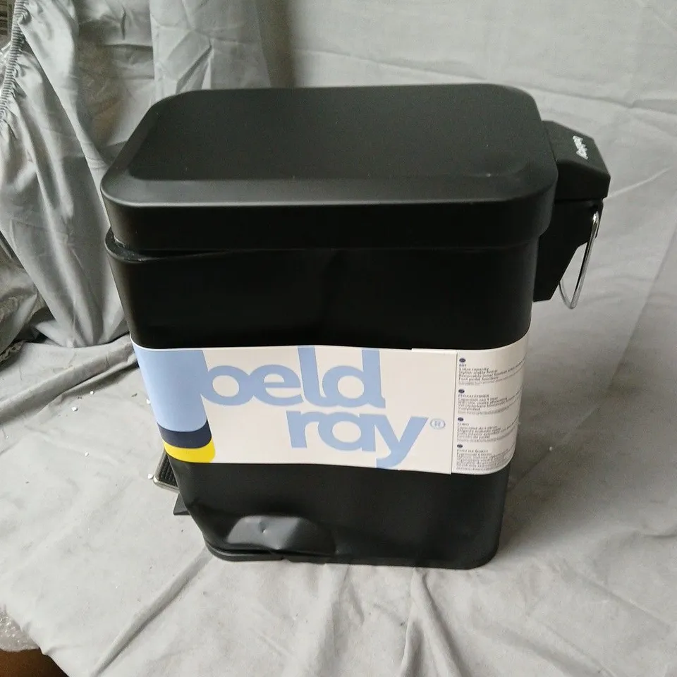 BELDRAY BATHROOM BIN-DAMAGE TO LID AND SIDE 