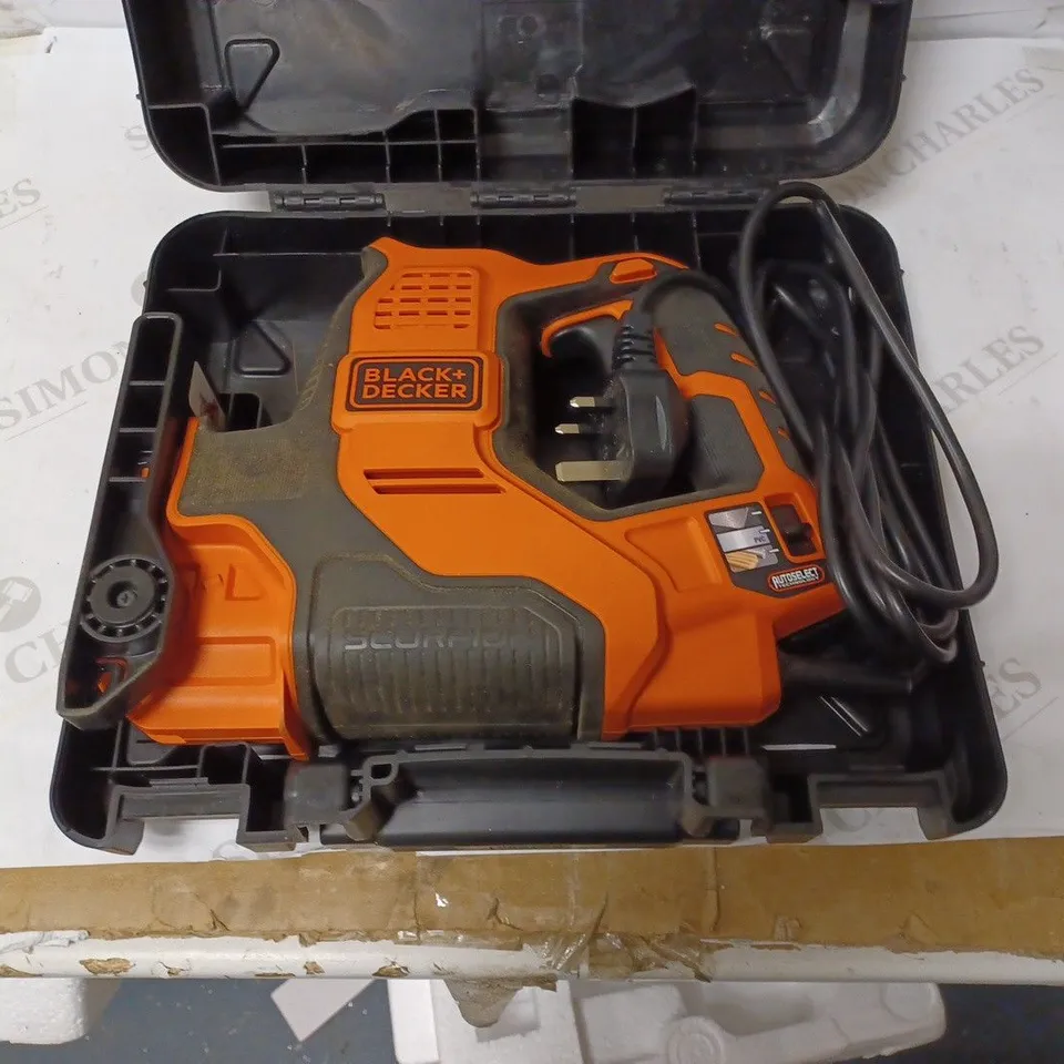 BLACK & DECKER SCORPION POWERED HAND SAW RS890