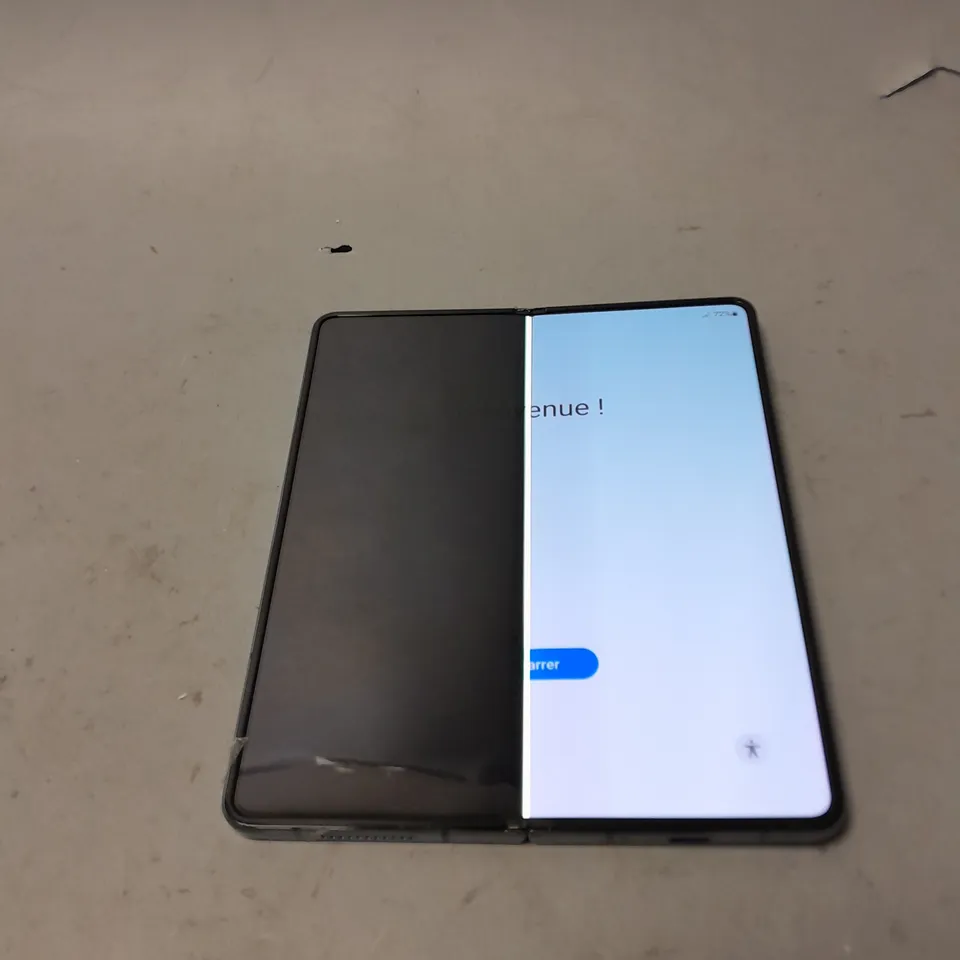 SAMSUNG GALAXY Z FOLD4