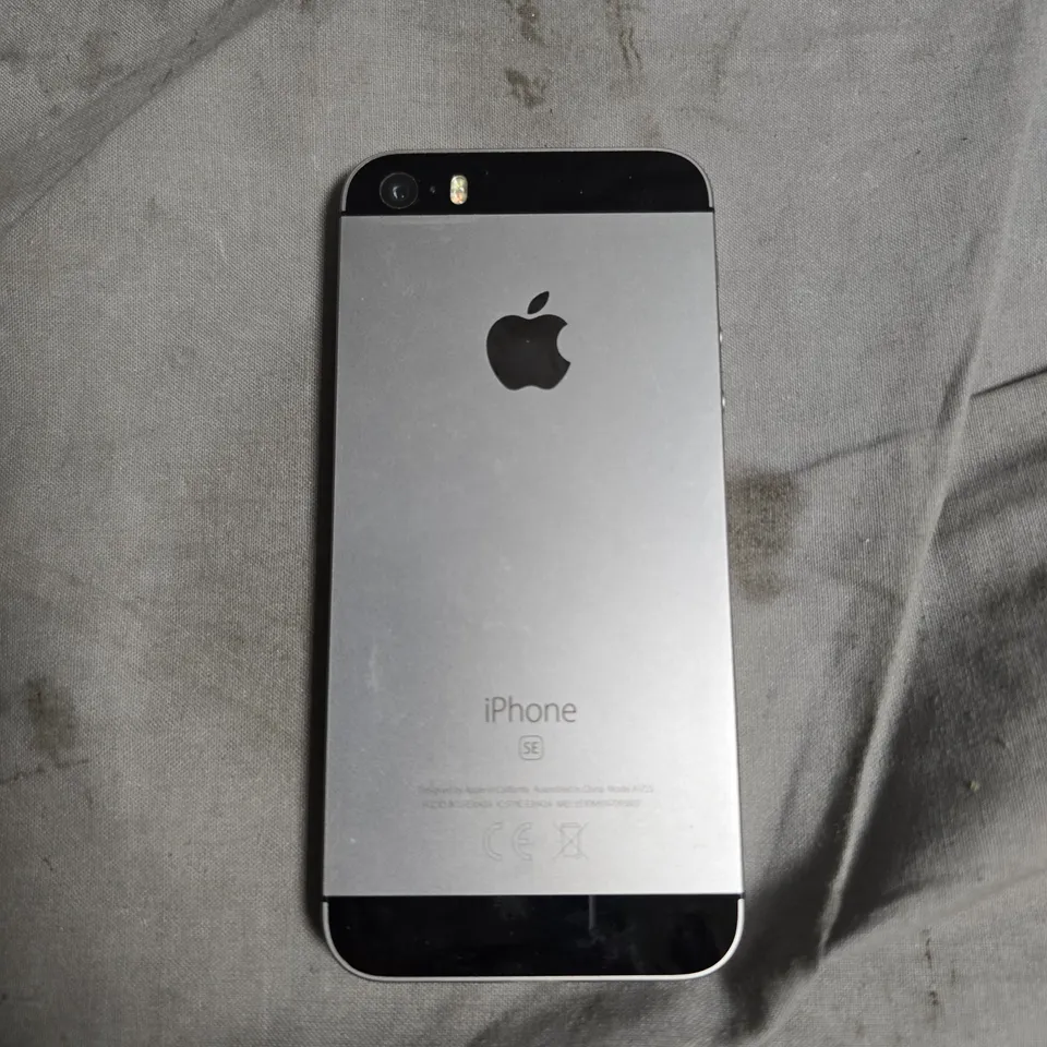 APPLE IPHONE SE SMARTPHONE