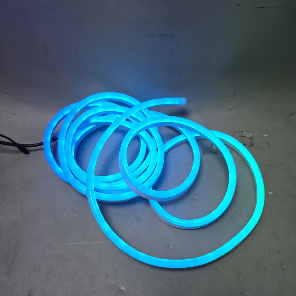 UNBRANDED THICK PLASTIC LED STRIP RGB LIGHTS - LENGTH UNSPECIFIED