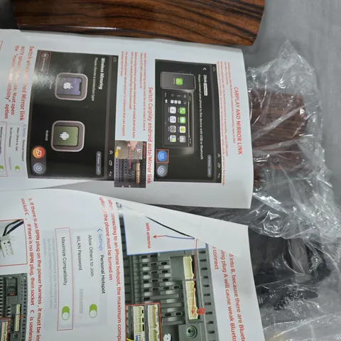 ANDROID CAR STEREO HEAD UNIT WITH CARPLAY & MIRRORLINK – WOODGRAIN FINISH