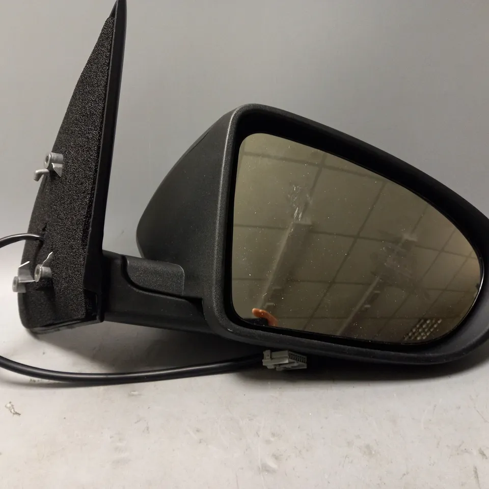 SIDE MIRROR FOR UNKNOW CARS 