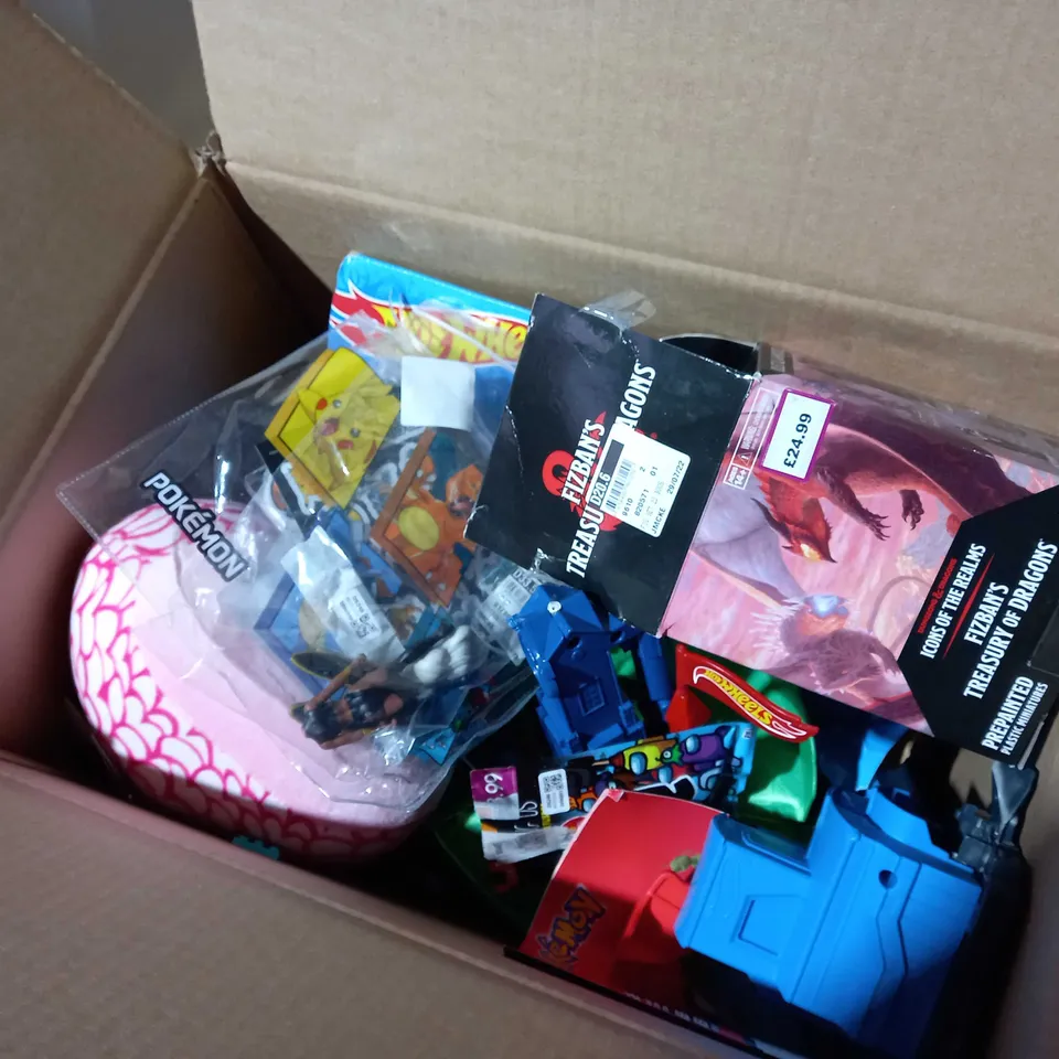 LOT OF ASSORTED TOYS 