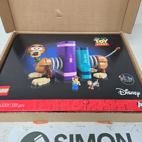 LEGO DISNEY TOY STORY SLINKY DOG BOOKENDS - 43301