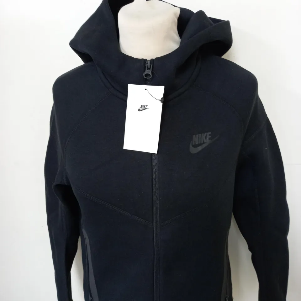 NIKE TECH FLEECE JACKET SIZE M