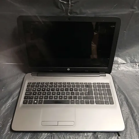 HP 15-AY069SA LAPTOP – NOTEBOOK PC