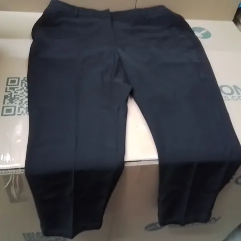 BOXED BRAND NEW APPROXIMATELY 13 CAPSULE TAPERED TROUSERS BLACK 22L