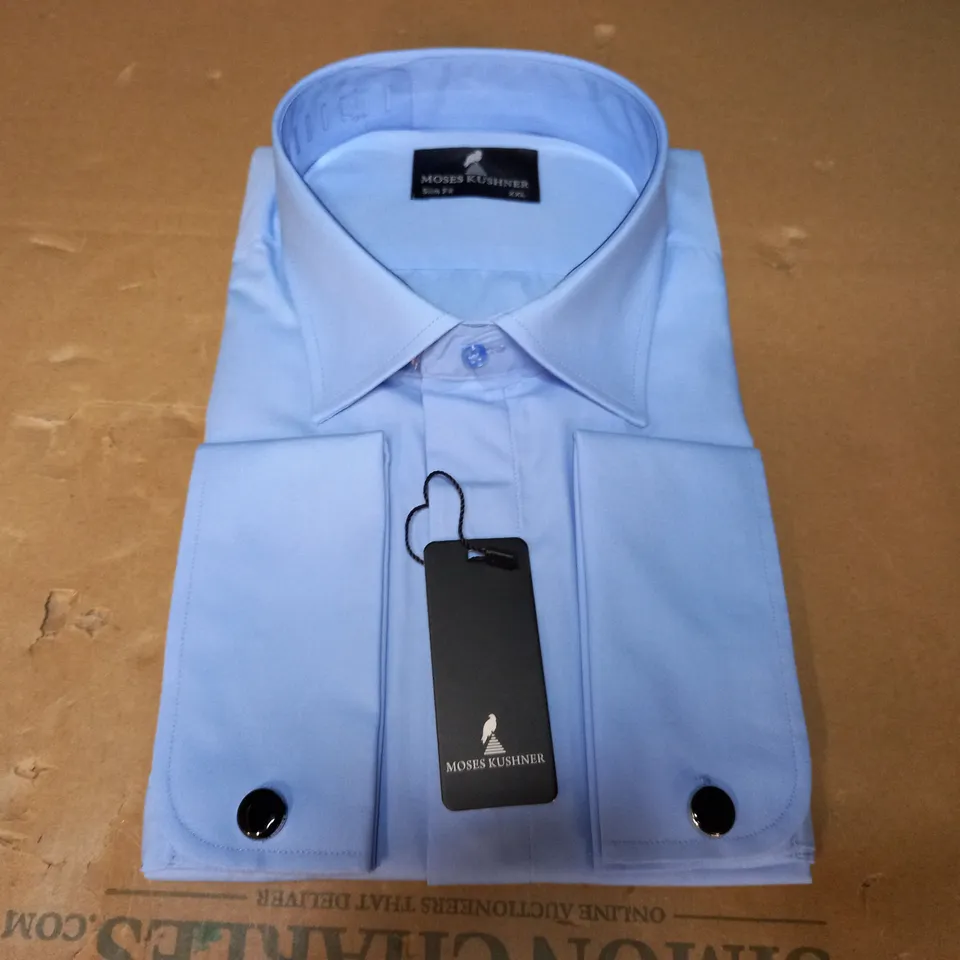 MOSES KUSHNER LOT OF 5 LONG SLEEVE SLIM FIT BUTTONED BLUE SHIRTS IN VARIOUS SIZE - 2 SMALL, 2 XL, 1 XXL  