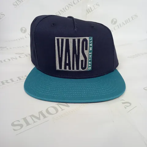 VANS LOGO SNAPBACK CAP