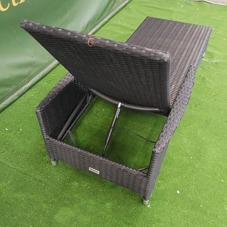 DESIGNER MANUAL ADJUSTABLE SUNLOUNGER IN BLACK RATTAN 