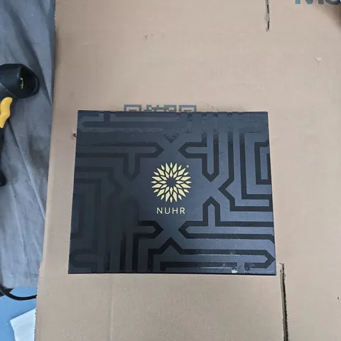 NUHR BOXED OUD SET WITH ASSORTED SACHETS AND OUD BOWLS