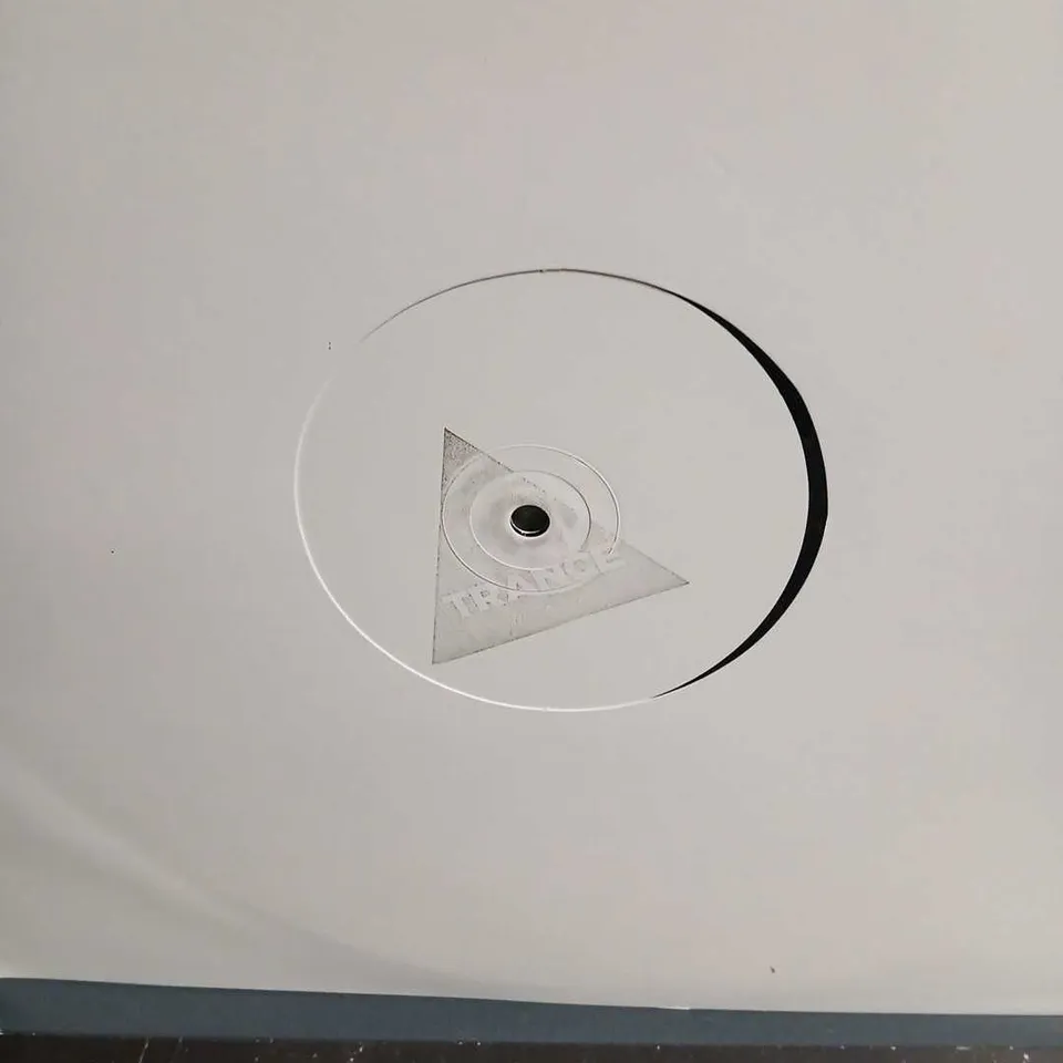 SET OF APPROX 12 VINYL'S TO INCLUDE - PHIL COLLINS, LINKIN PARK, NOW THATS WHAT I CALL MUSIC 16, HURRICANE AND CLIVILLES + COLE