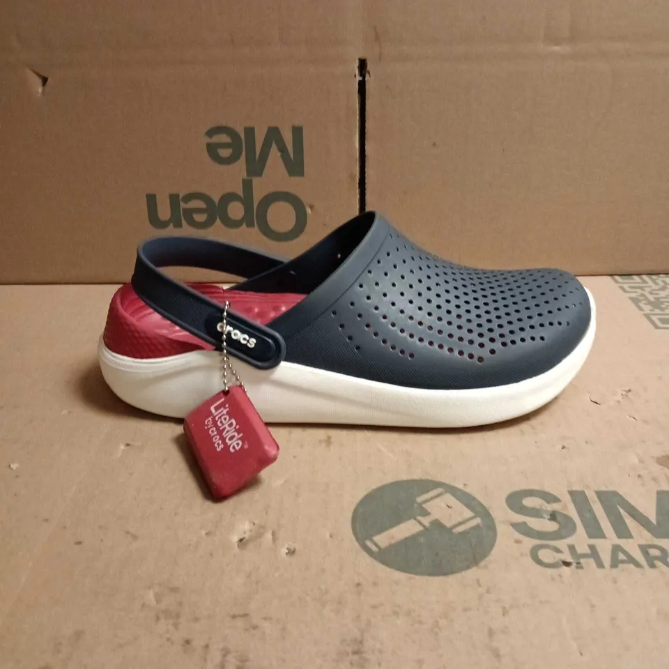 LITERIDE BY CROCS CLOGS BLUE AND RED SIZE M6/W7