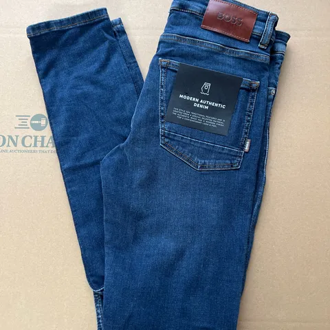 HUGO BOSS DELANO SLIM TAPERED JEANS IN SIZE W29 L34