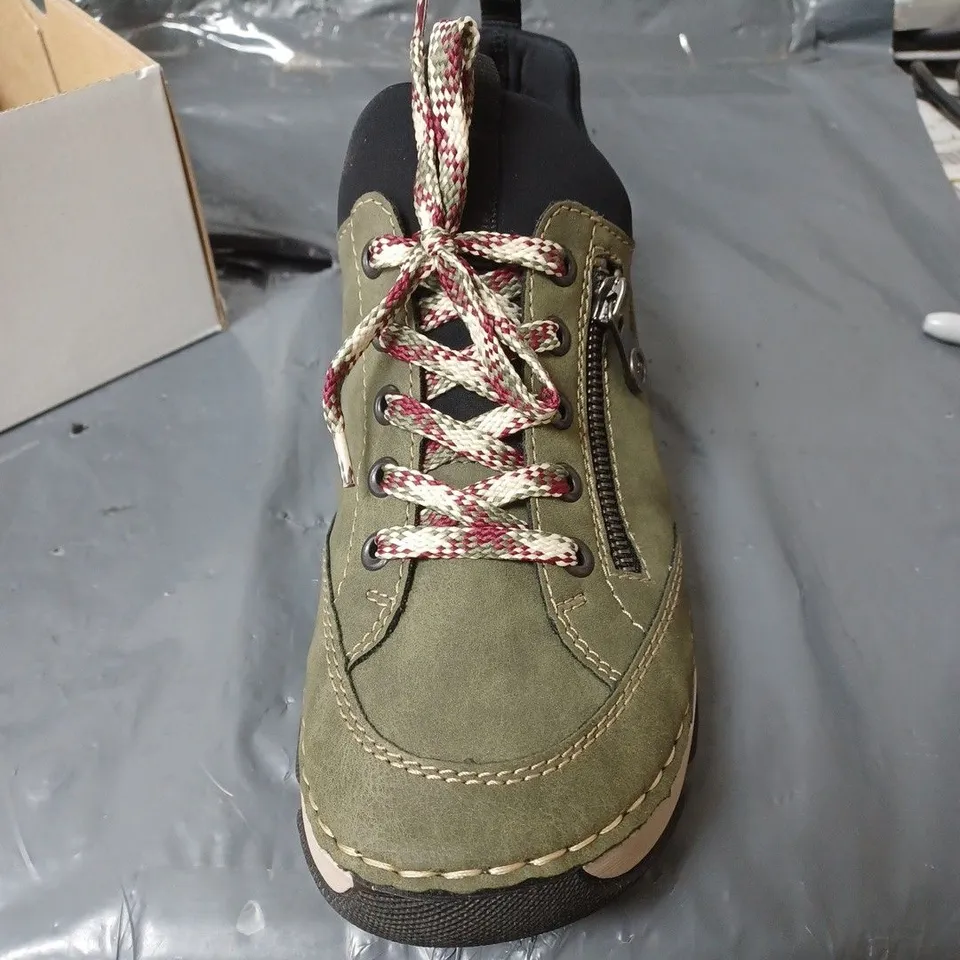 BOXED PAIR OF RIEKER DECK SHOES/TRAINERS - GREEN- SIZE 7 UK