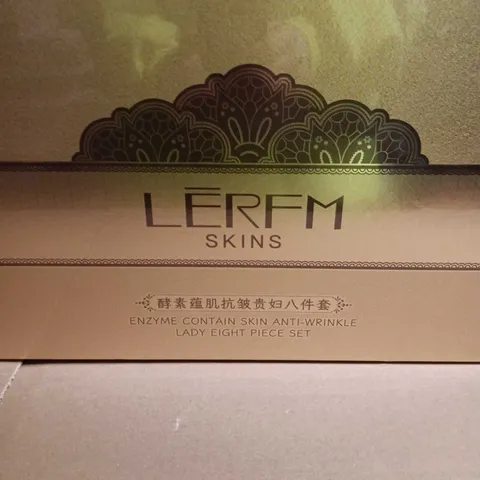 ENZYME-CONTAINING ANTI-WRINKLE SKINCARE SET – LADY EIGHT-PIECE 