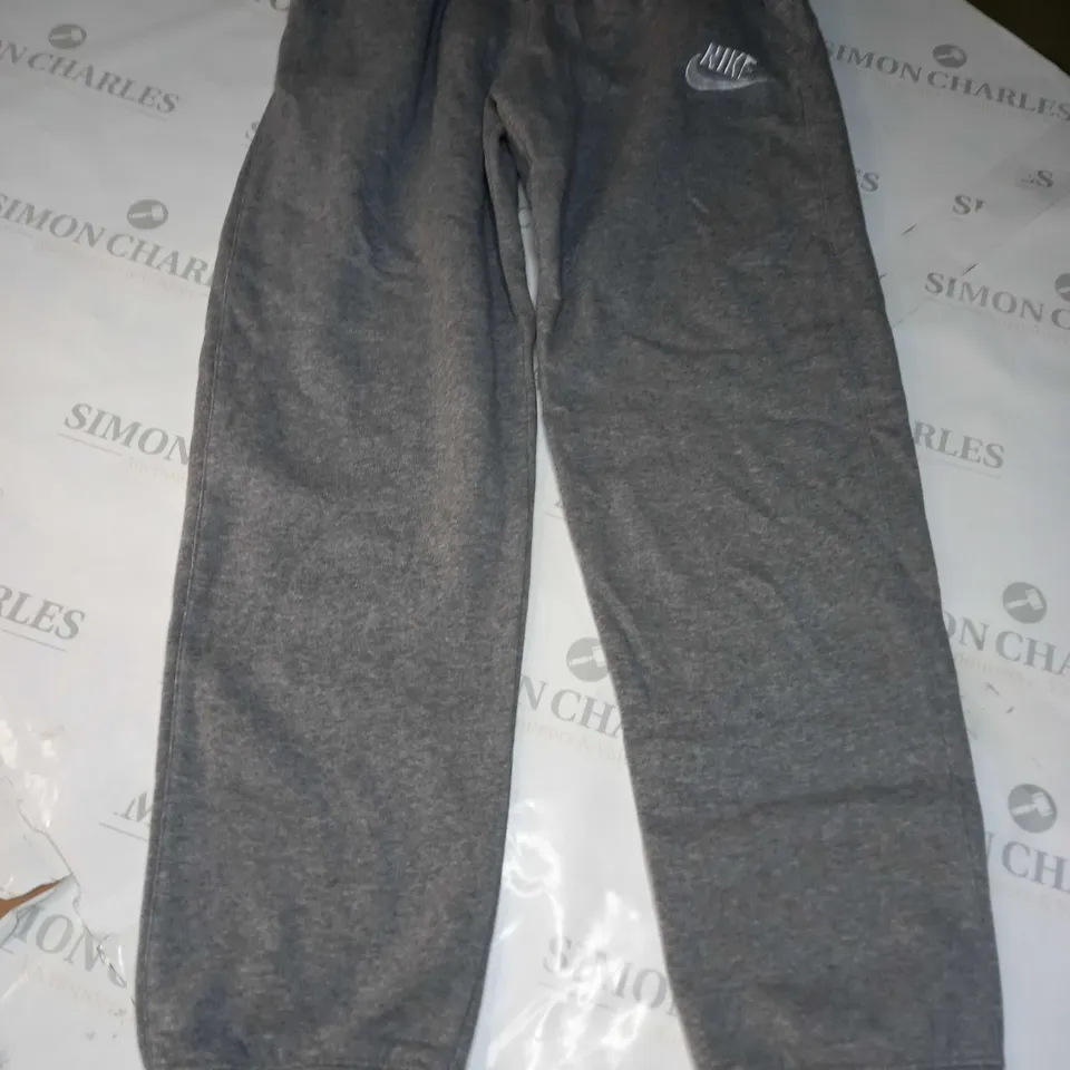NIKE TRACKSUIT SWEATPANT JOGGERS IN GREY - LARGE